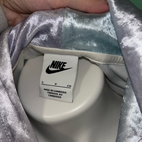 nike blue and purple ombré velvet hoodie - Picture 3 of 3